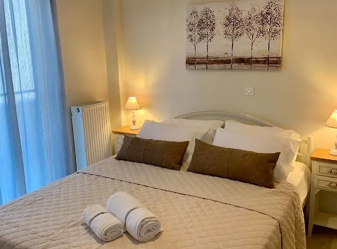 Апартаменты Athinas