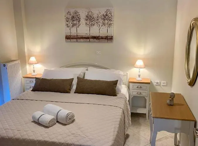 Апартаменты Athinas