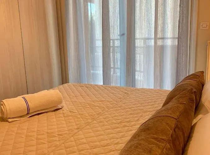 Athinas Апартаменты *