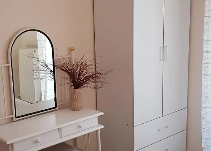 Athinas Апартаменты *