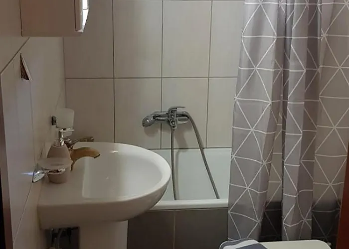 Athinas Апартаменты