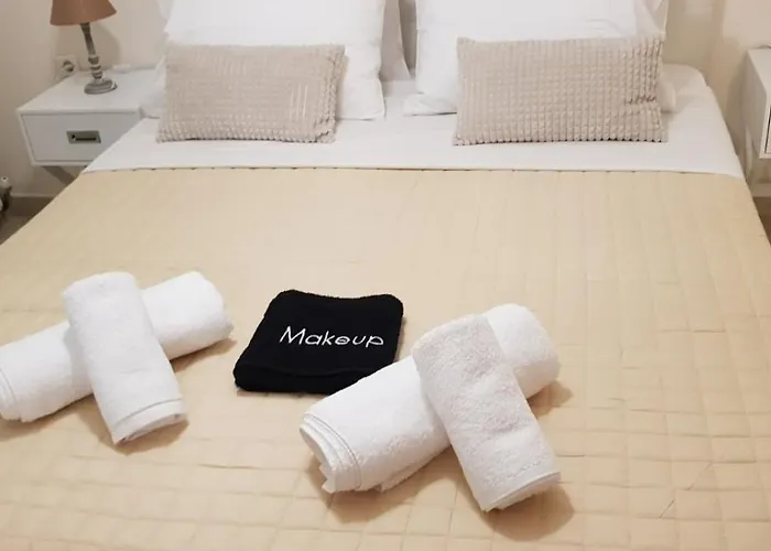 Апартаменты Athinas