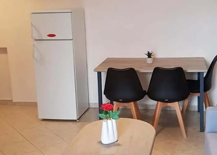 Athinas * Limenas (Thasos)